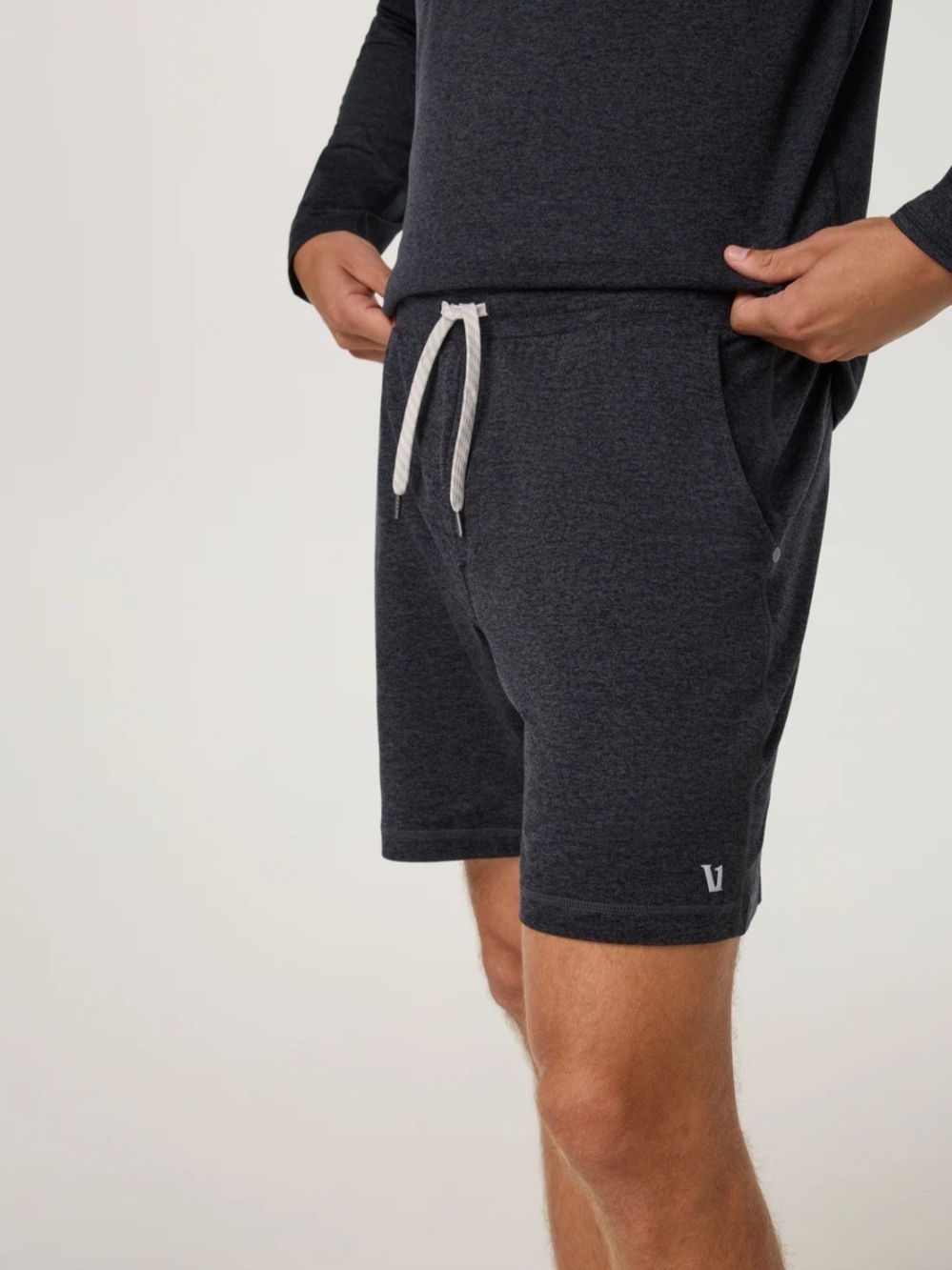 Vuori Ponto Shorts Dream Knit Charcoal 7" Inseam Men's Size XL